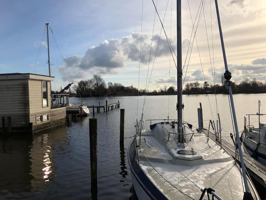 Holiday home Waterwolf Aalsmeer